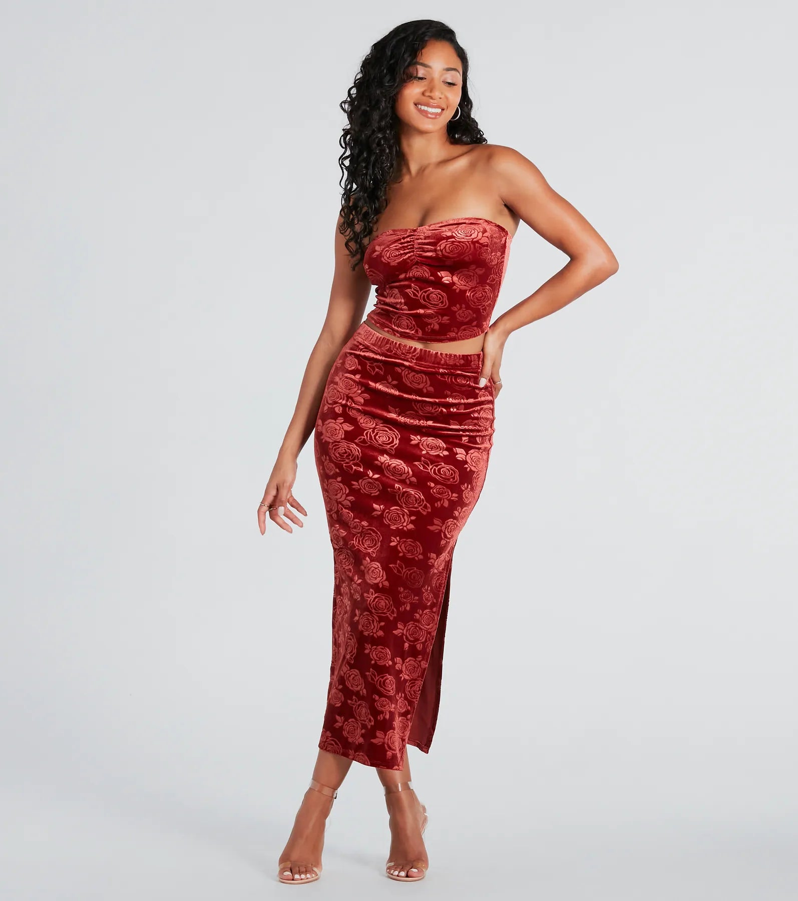 Loves Me Velvet Floral Strapless Crop Top - Image 3