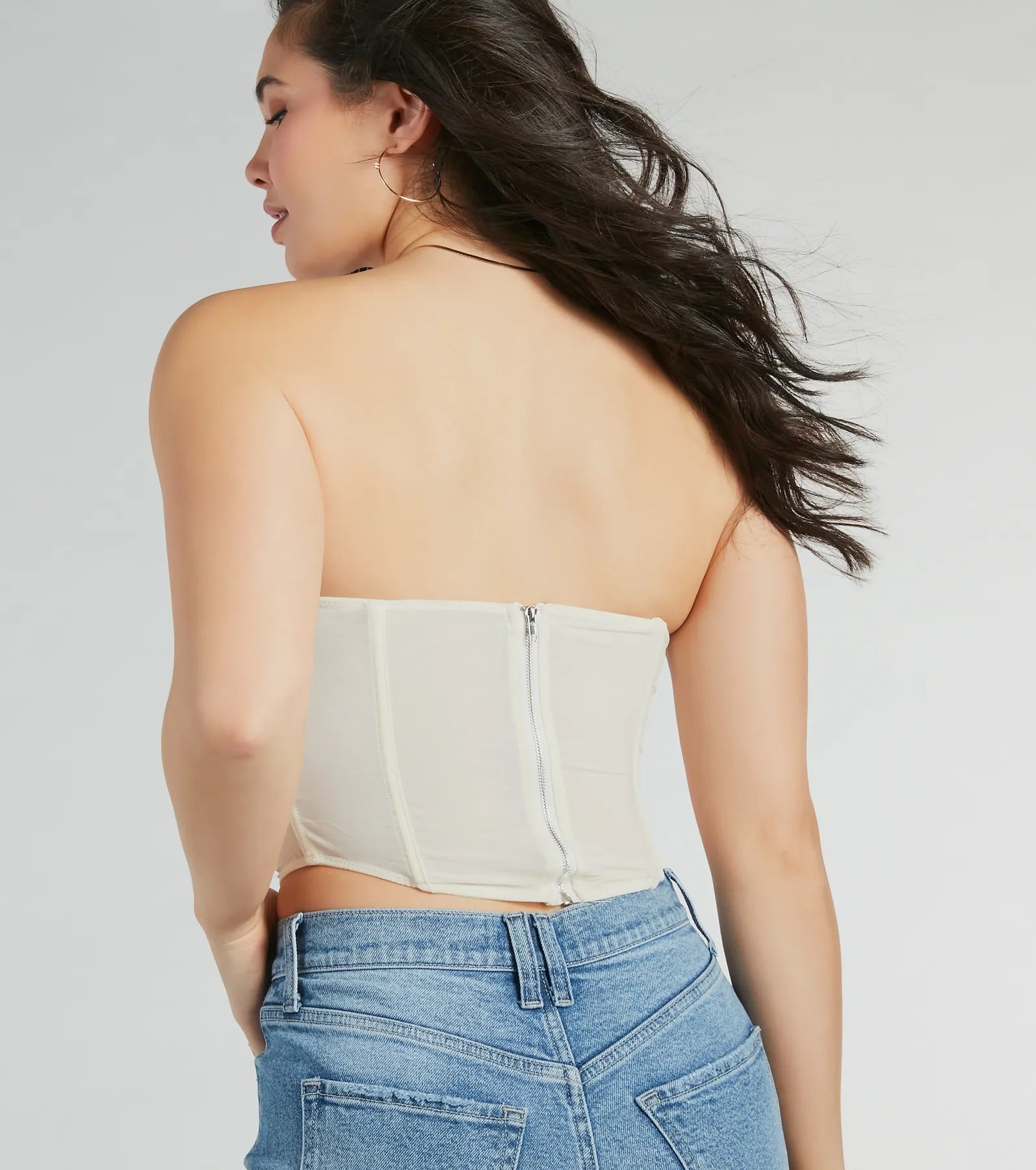 Night-Out Worthy Cropped Corset Top - Image 6
