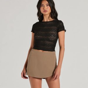 Total Cutie Short Sleeve Lace Floral Crop Top