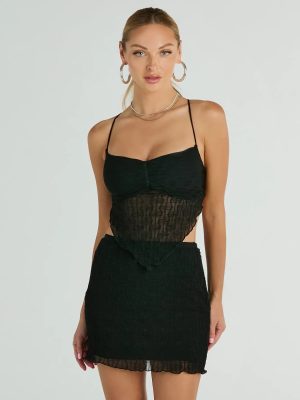 Feeling Daring Texture Knit Crop Top