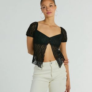 Charm Me Puff Sleeve Lace Crop Top