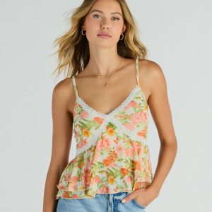 Pretty Presence Floral Lace Trim Crop Top