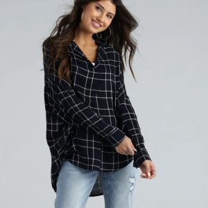 Seasonal Chic Plaid Oversized Top