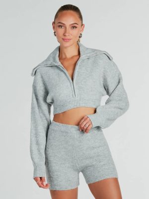 Laid-Back Chic Collared Cropped Sweater