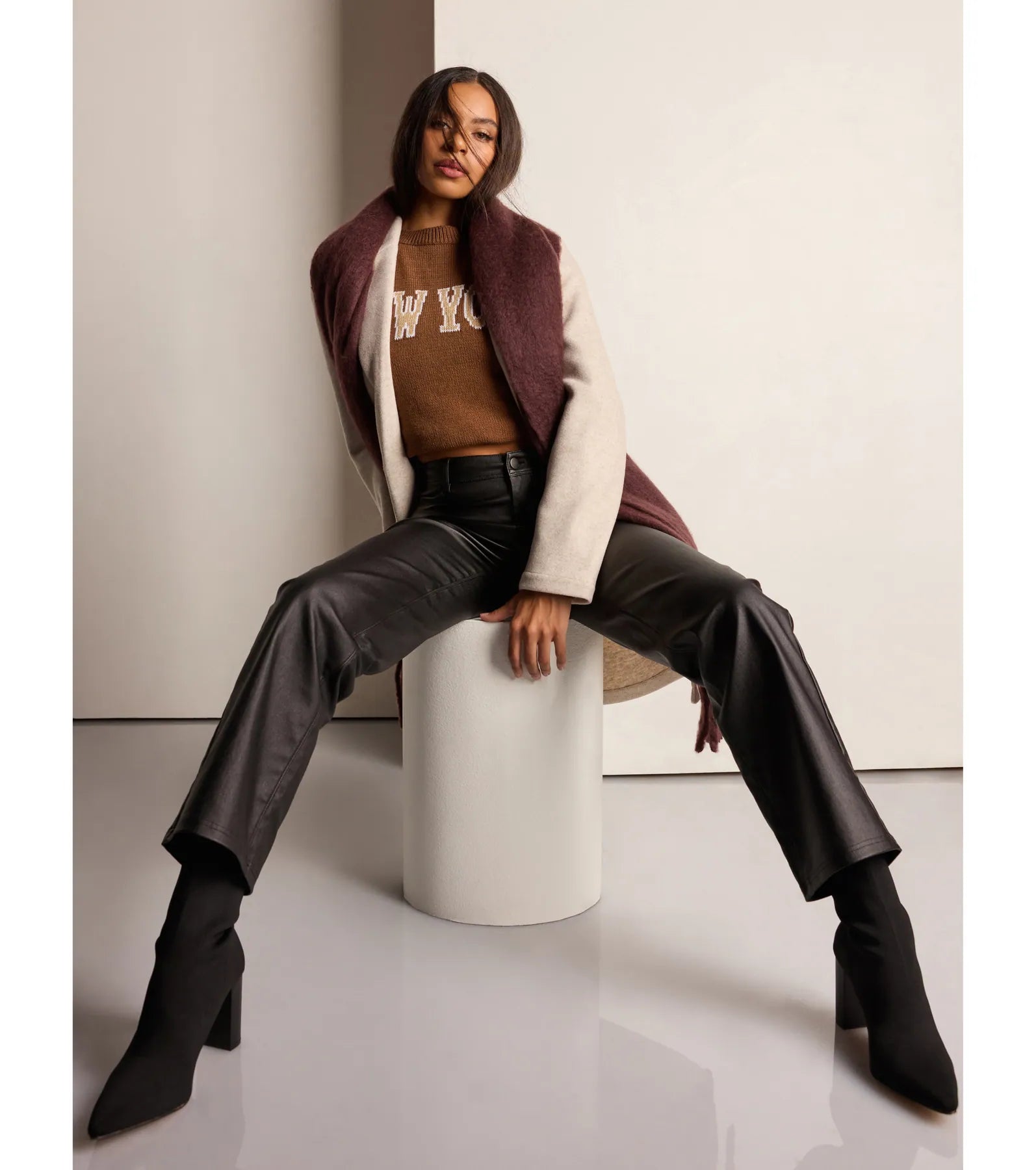 So New York Oversized Pullover Sweater - Image 5