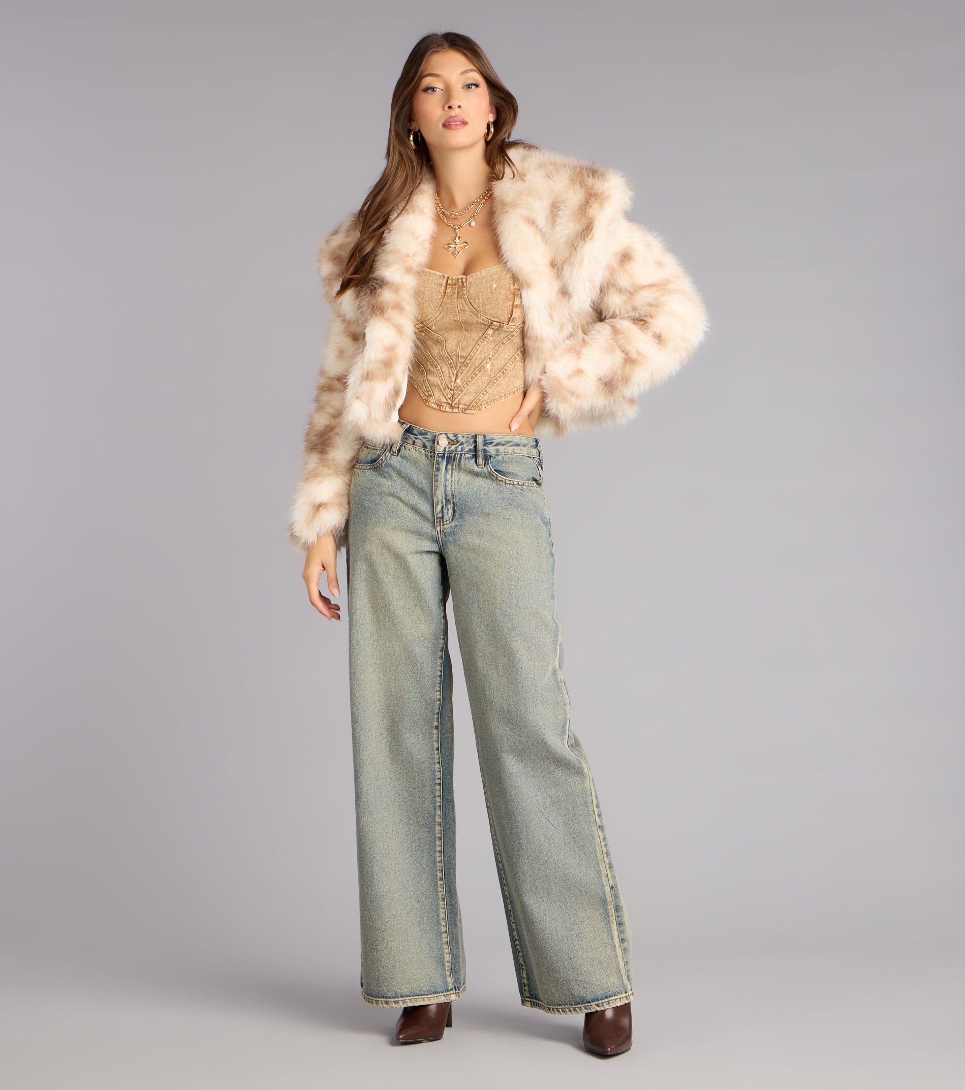 Winter Chic Faux Fur Cropped Coat - Image 4