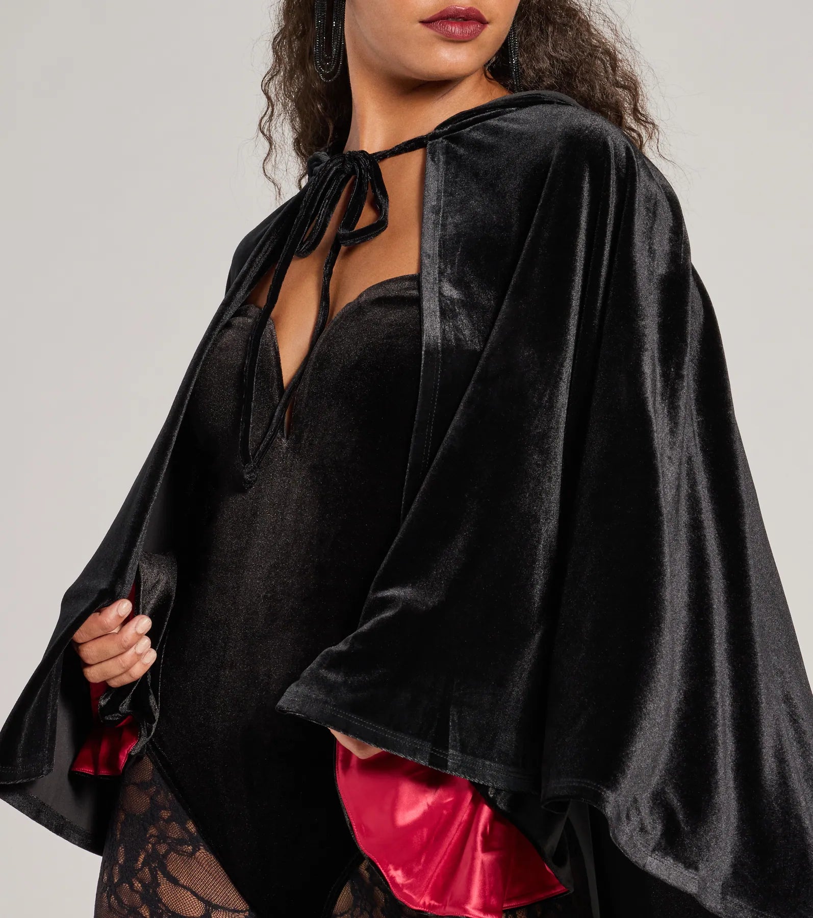Spooky And Sultry Velvet Hooded Cape - Image 4