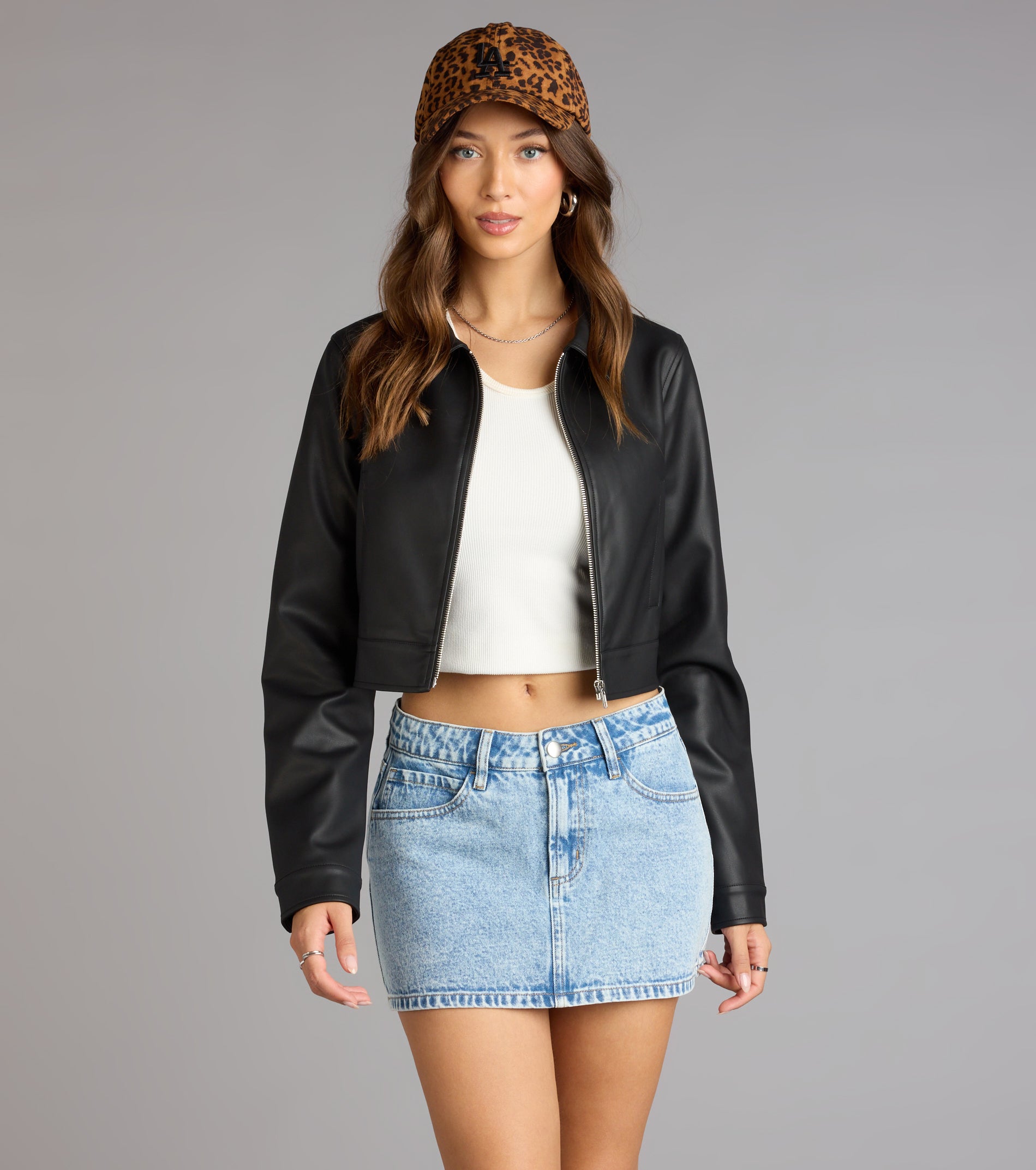 Cropped Attitude Faux Leather Jacket - Image 3