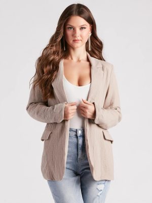 Talk Business Woven Casual Blazer