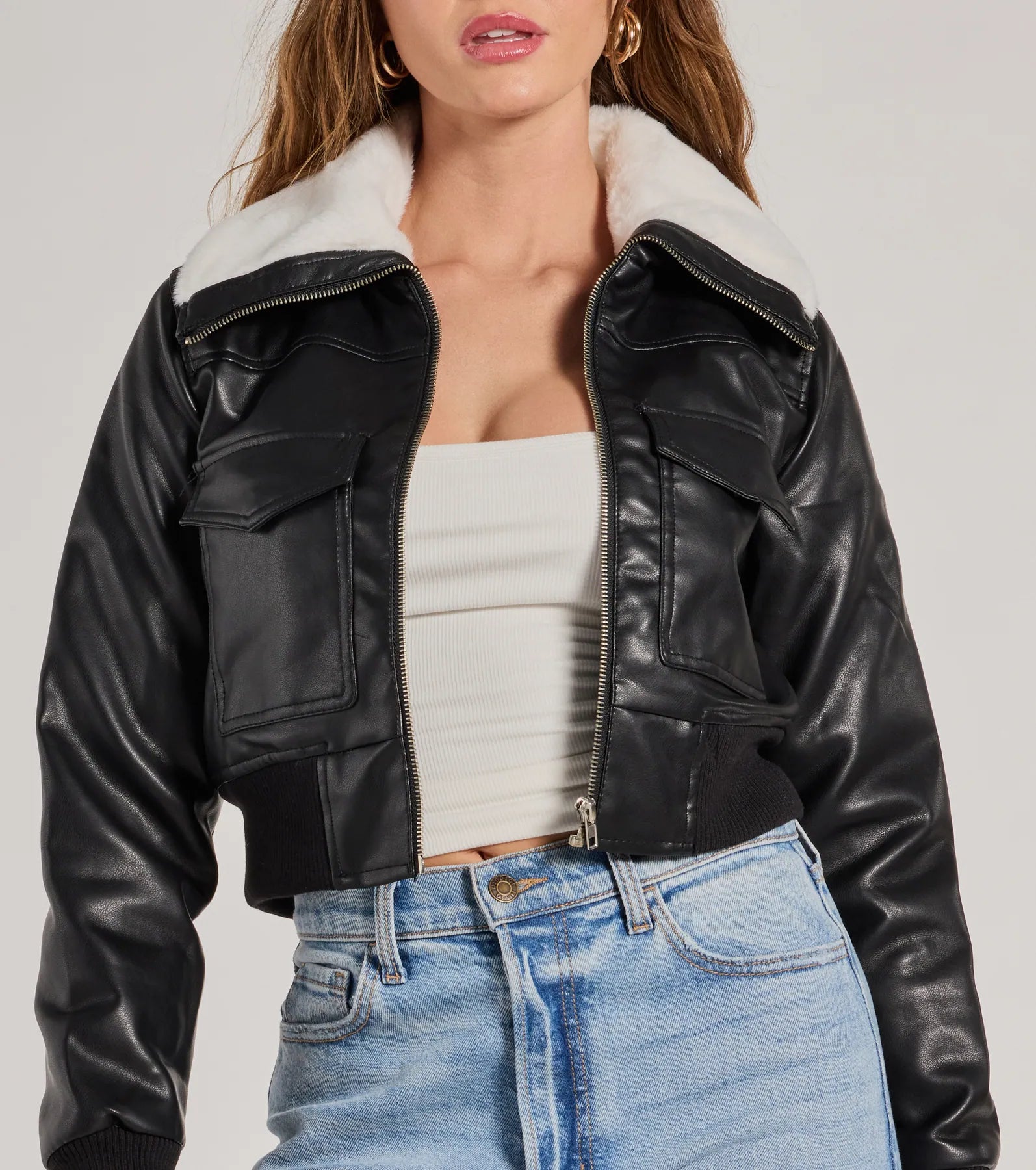 Chic Sherpa Collared Faux Leather Bomber Jacket - Image 4