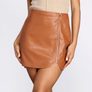 Stylishly Sleek Mini Skirt