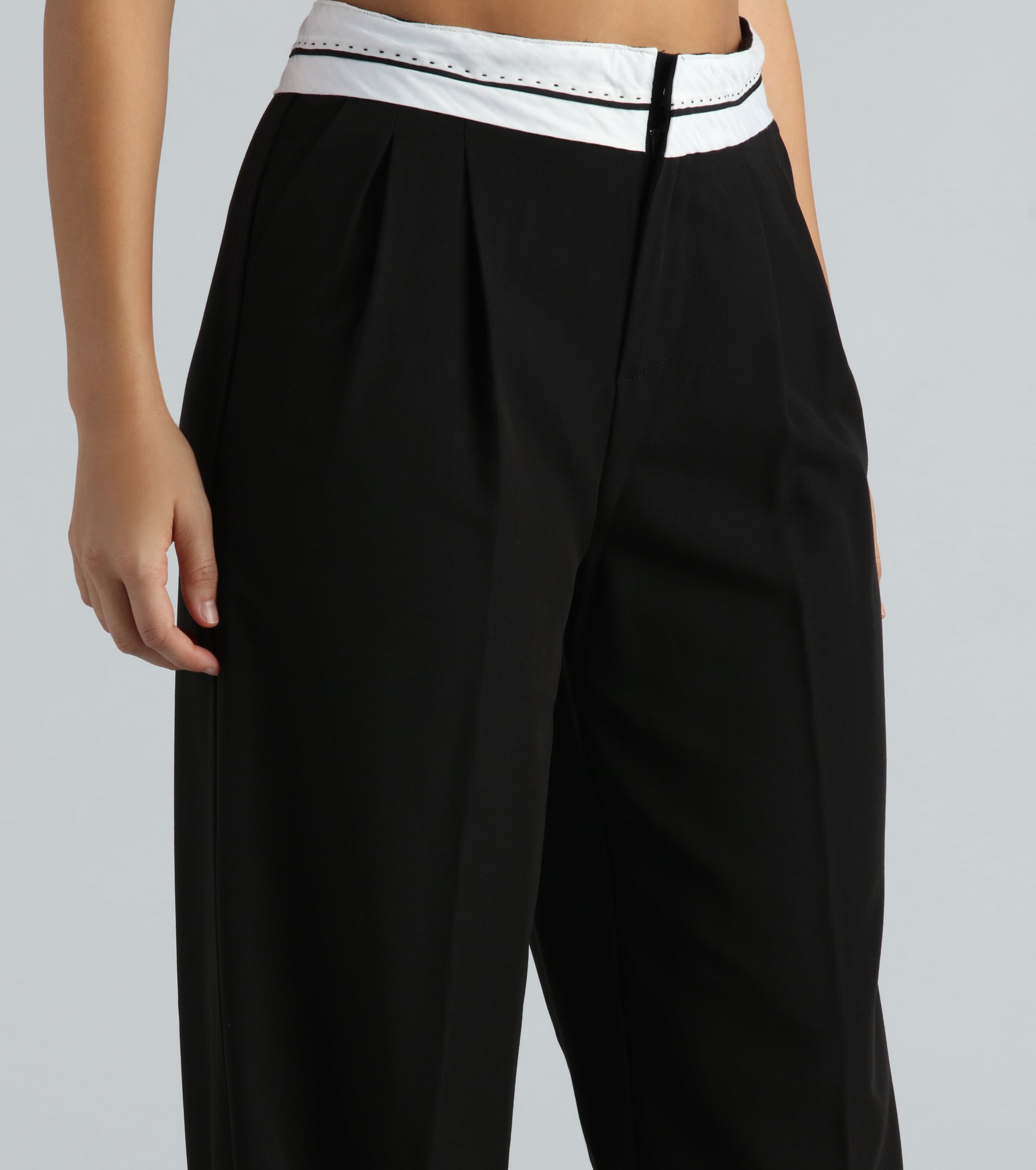 Cool-Girl Confidence Contrast Waist Trouser Pants - Image 4