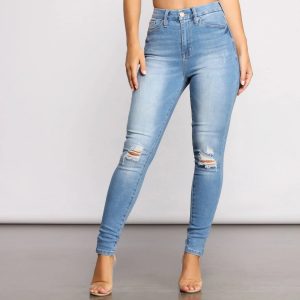 On the Rise Destructed Skinny Jeans
