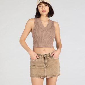 Edgy Yet Sweet Mid-Rise Denim Mini Skort