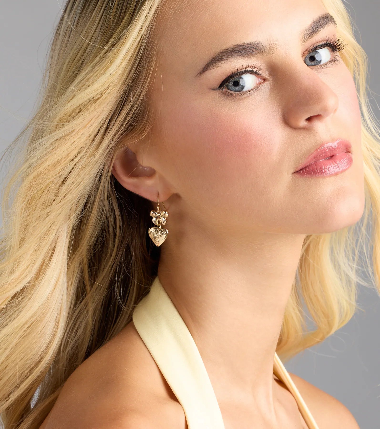 Cutesy Glam Bow Heart Locket Earrings - Image 3