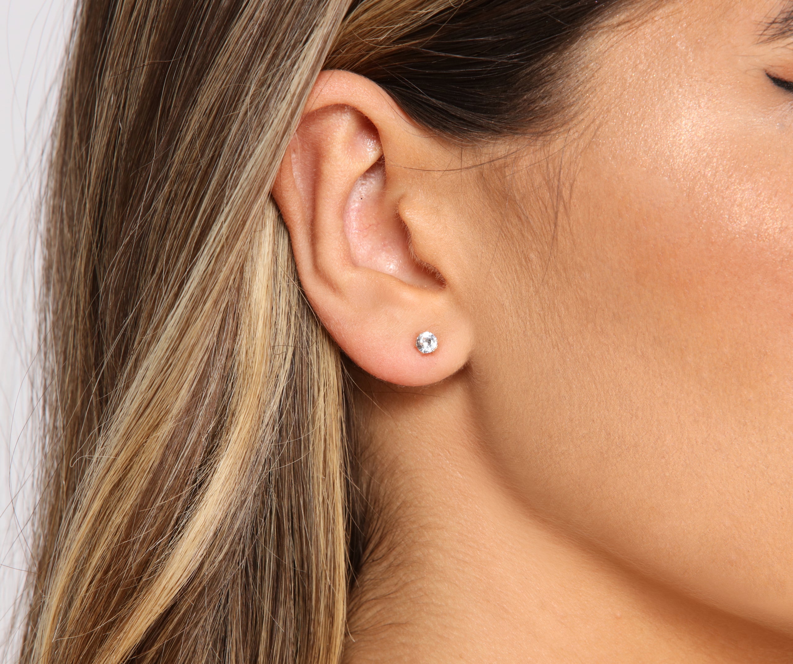 Three-Pack Butterfly Beauty Earrings - Image 3