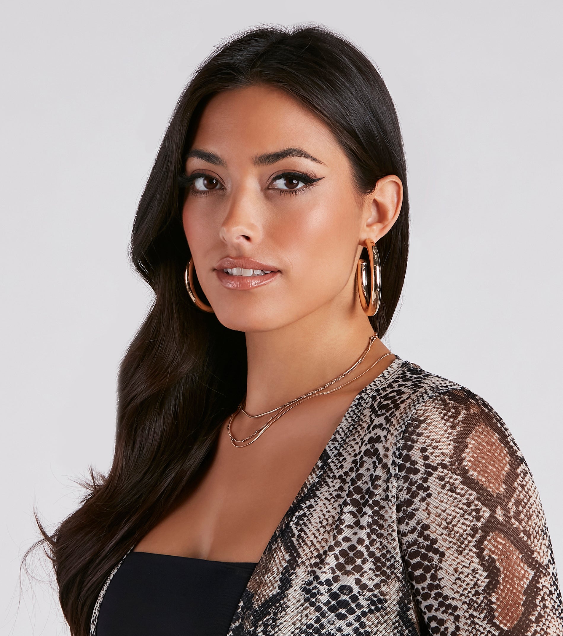 Chic And Bold Large Hoop Earrings - Image 3