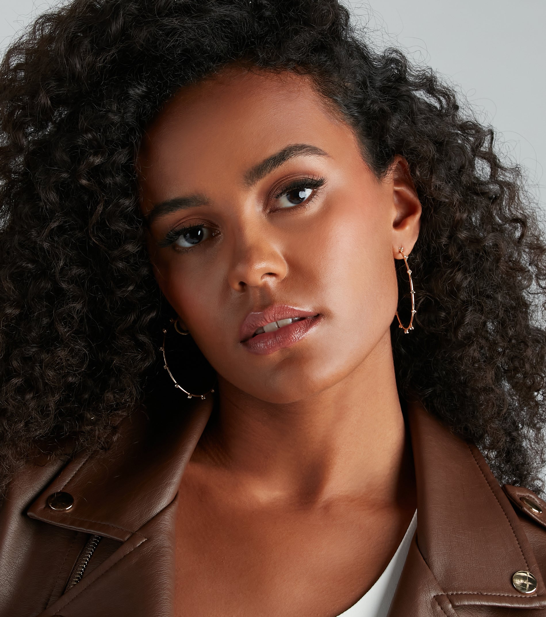 Subtle Chic Rhinestone Thin Hoop Earrings - Image 2