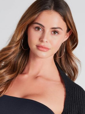 Everyday Look Sleek Hoop Earrings