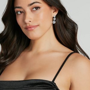 Fine Decadence Linear Rhinestone Earrings