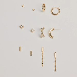 Trendy Deets Stud And Hoop Earrings Set