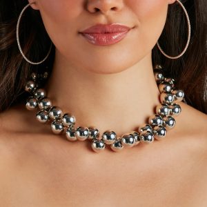 Turn Heads Beaded Choker Necklace