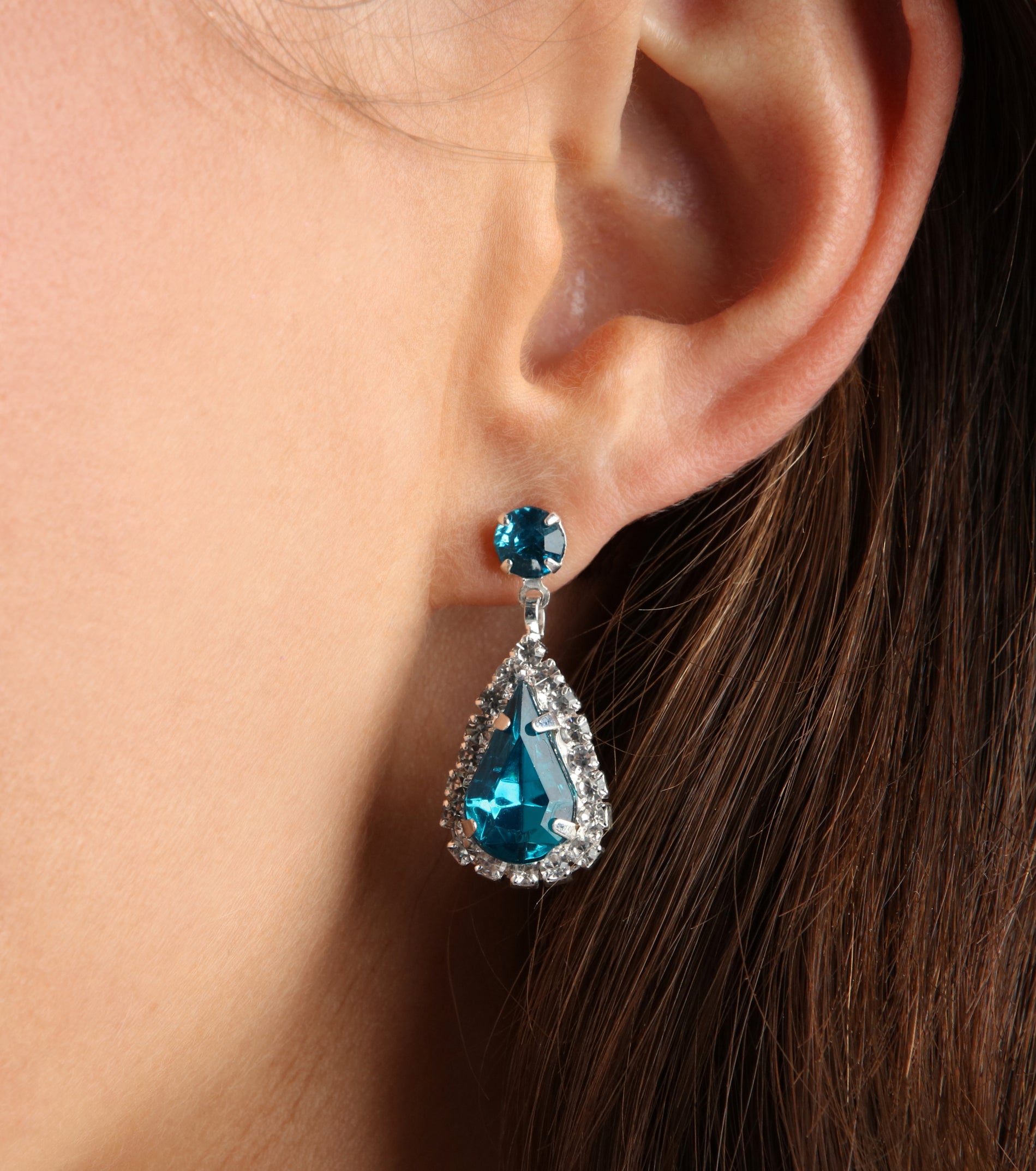 Pretty Glitz Necklace And Earrings Set - Image 2