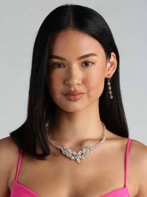 Princess For A Day Rhinestone Collar Necklace