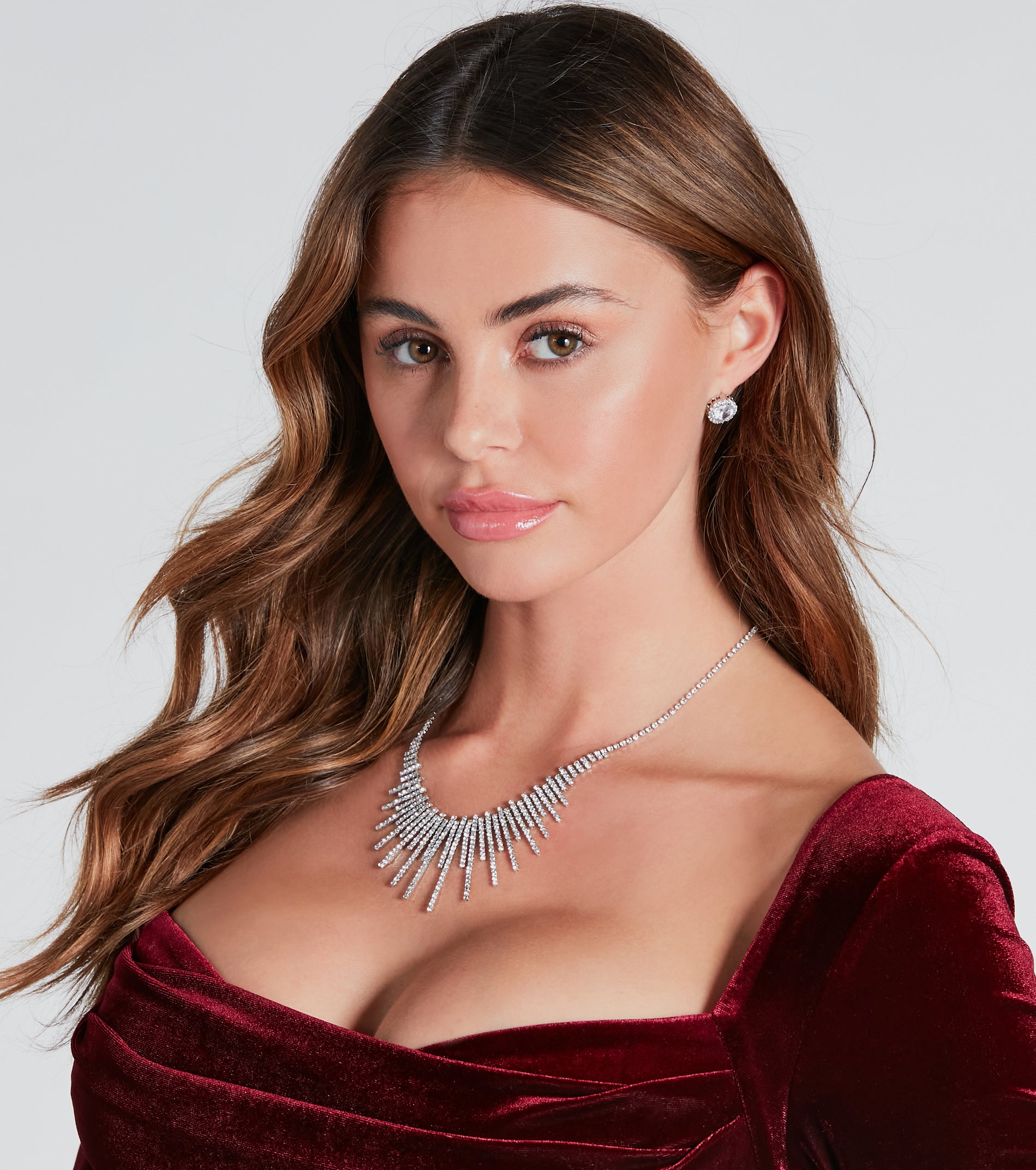 Dazzling Style Rhinestone Fringe Necklace - Image 2