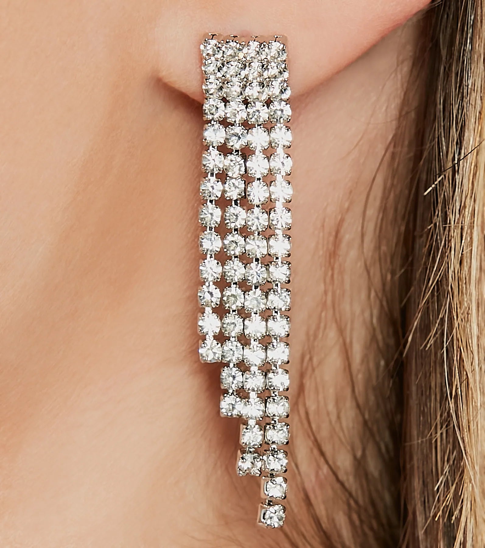 Dazzling Rhinestone Fringe Necklace And Earrings Set - Image 2