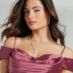 Glam Stunner Rhinestone Necklace And Earrings Set