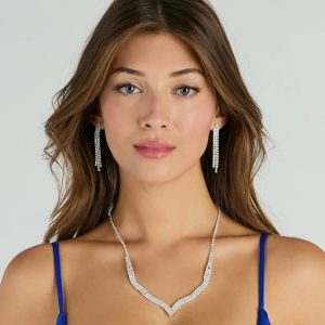 Ever So Luxe Rhinestone Fringe Necklace And Earrings Set