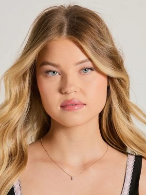 Dainty Shine Cubic Zirconia Heart Pendant Necklace