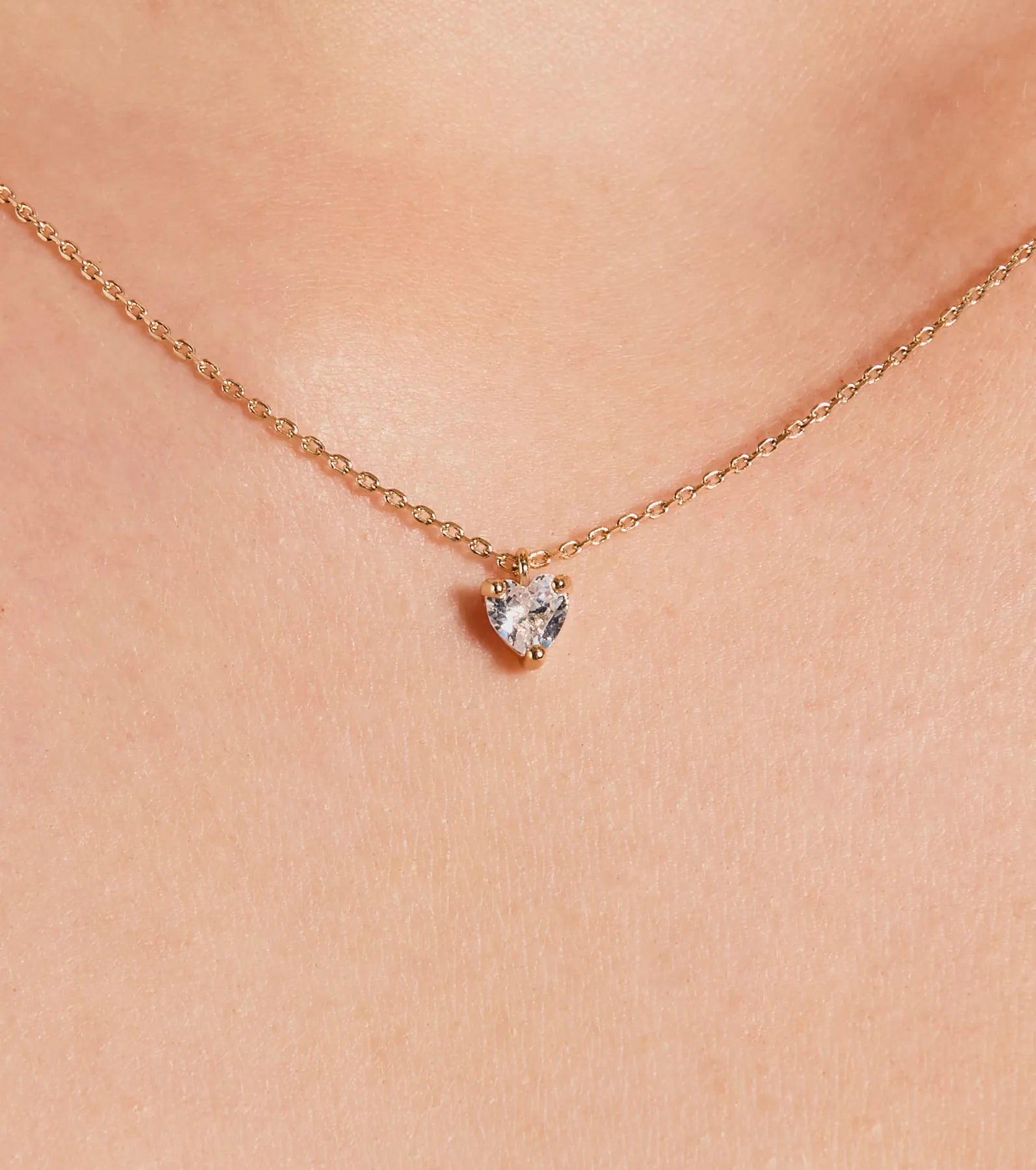 Dainty Shine Cubic Zirconia Heart Pendant Necklace - Image 2