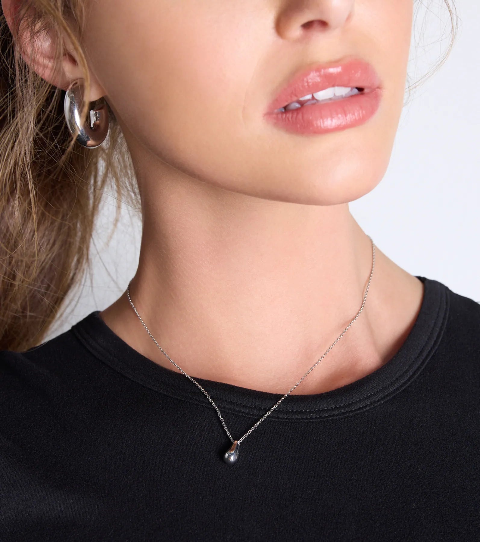 Chic Approved Teardrop Charm Necklace - Image 5