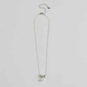 Simple And Stunning Rhinestone Bow Necklace