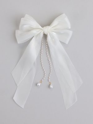 Ever So Charmed Hair Bow With Pearl Chain