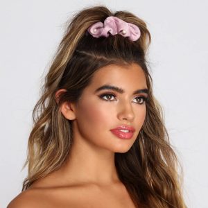 Flirt A Little Scrunchie Set