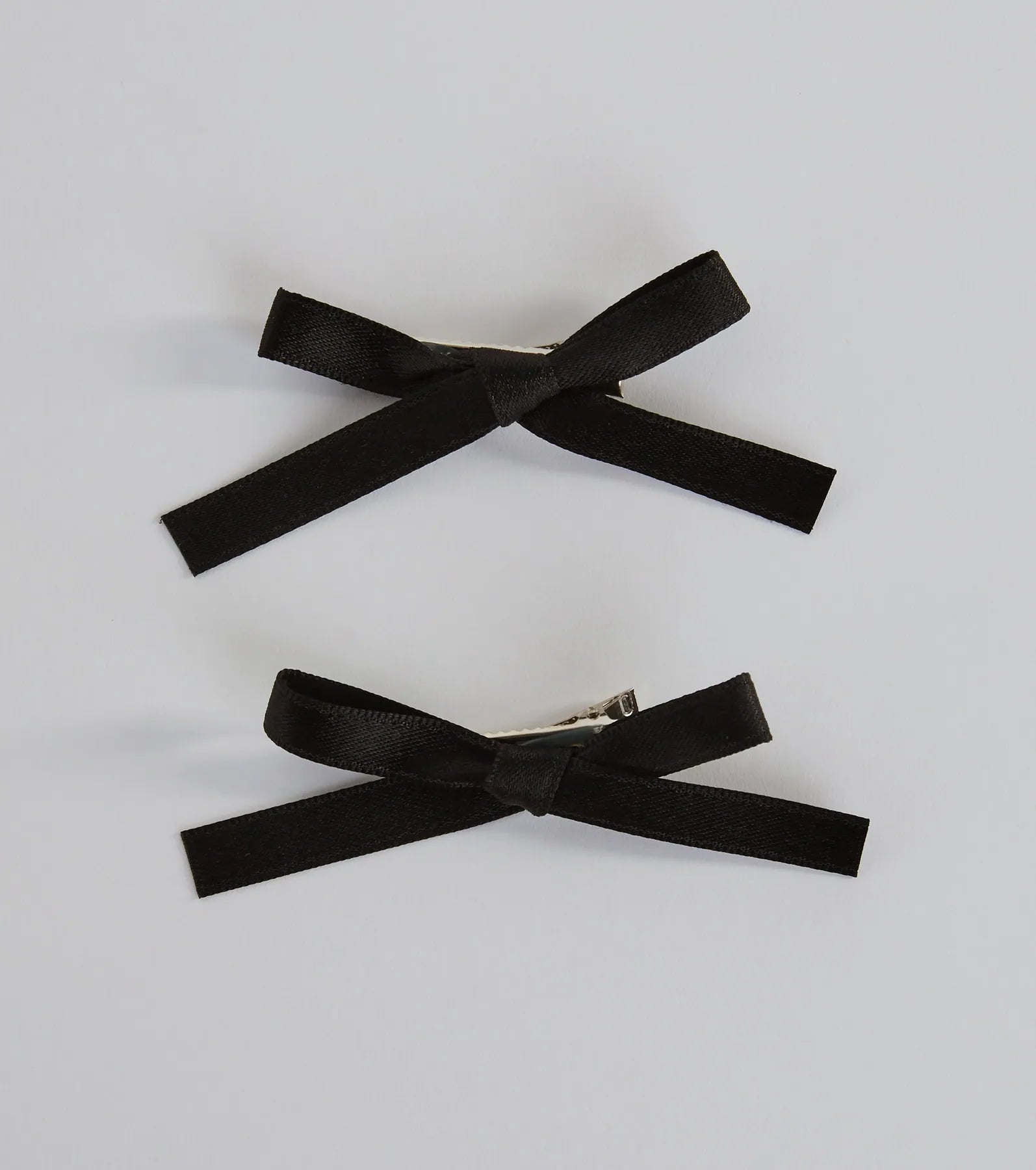 Dainty And Chic Short Hair Bow Clip Set - Image 2