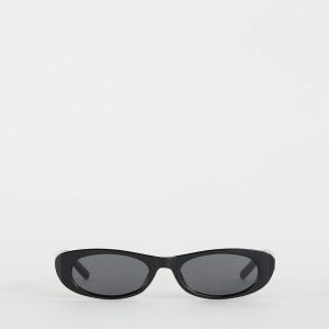 Full Schedule Sleek Oval Sunglasses