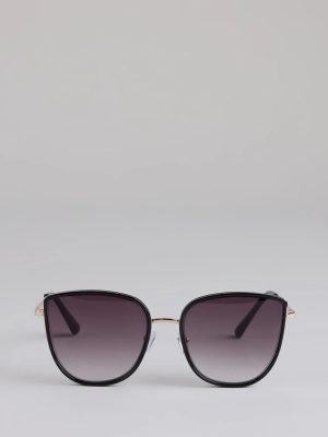 Eyes On Me Cat Eye Sunglasses