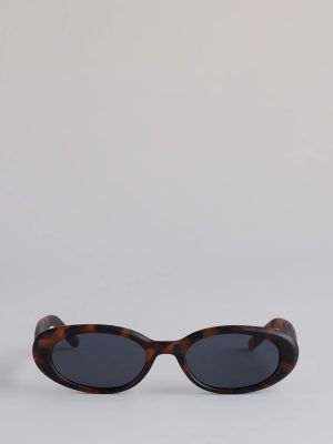Retro Mood Tortoiseshell Oval Sunglasses