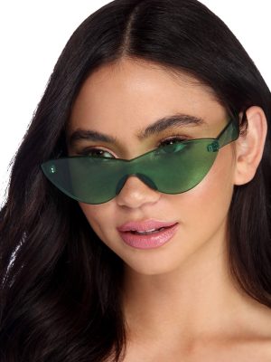 Vacay Vibes Cat Eye Sunglasses