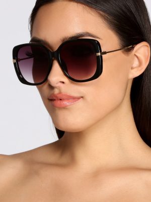 Diva Alert Sunglasses