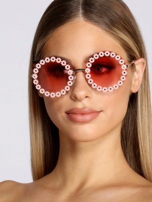 Flower Child Round Daisy Sunglasses
