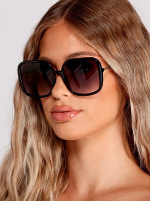 So Hollywood Oversized Sunglasses