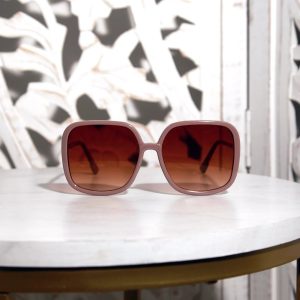Star Quality Oversized Sunglasses