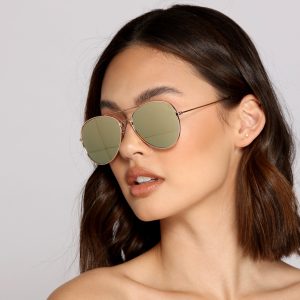Keep It Stylish Aviator Sunglasses