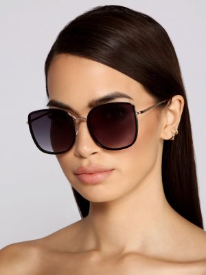 Essential Trendy Trim Square Sunglasses