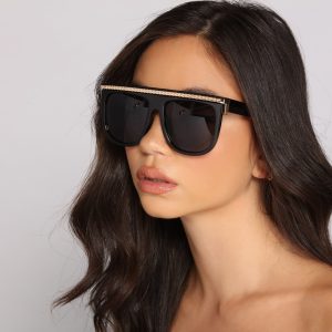 Bring The Drama Chain Trim Sunglasses